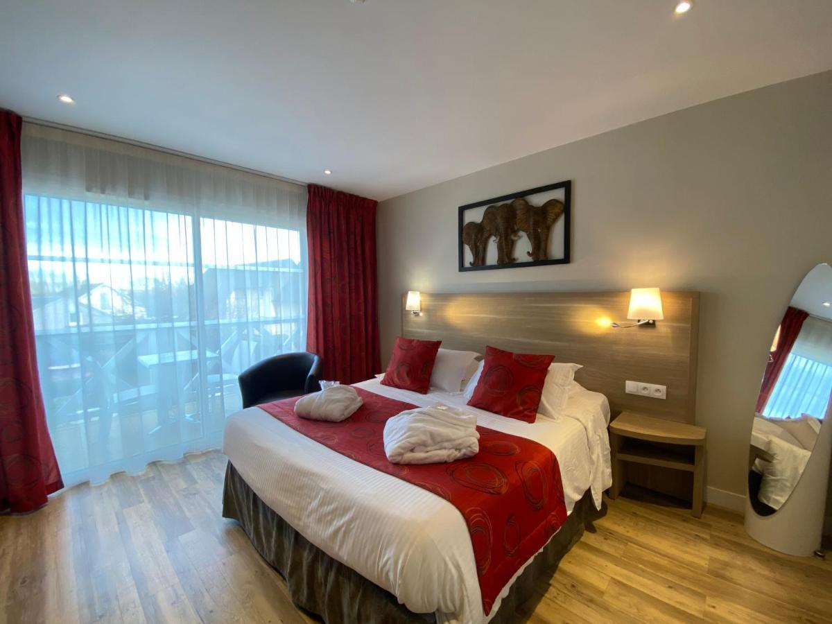 Contact Hotel - Motel Les Bleuets & Spa La Riviere-Saint-Sauveur Exterior photo