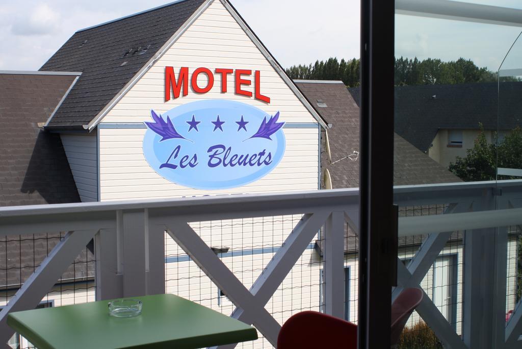 Contact Hotel - Motel Les Bleuets & Spa La Riviere-Saint-Sauveur Room photo