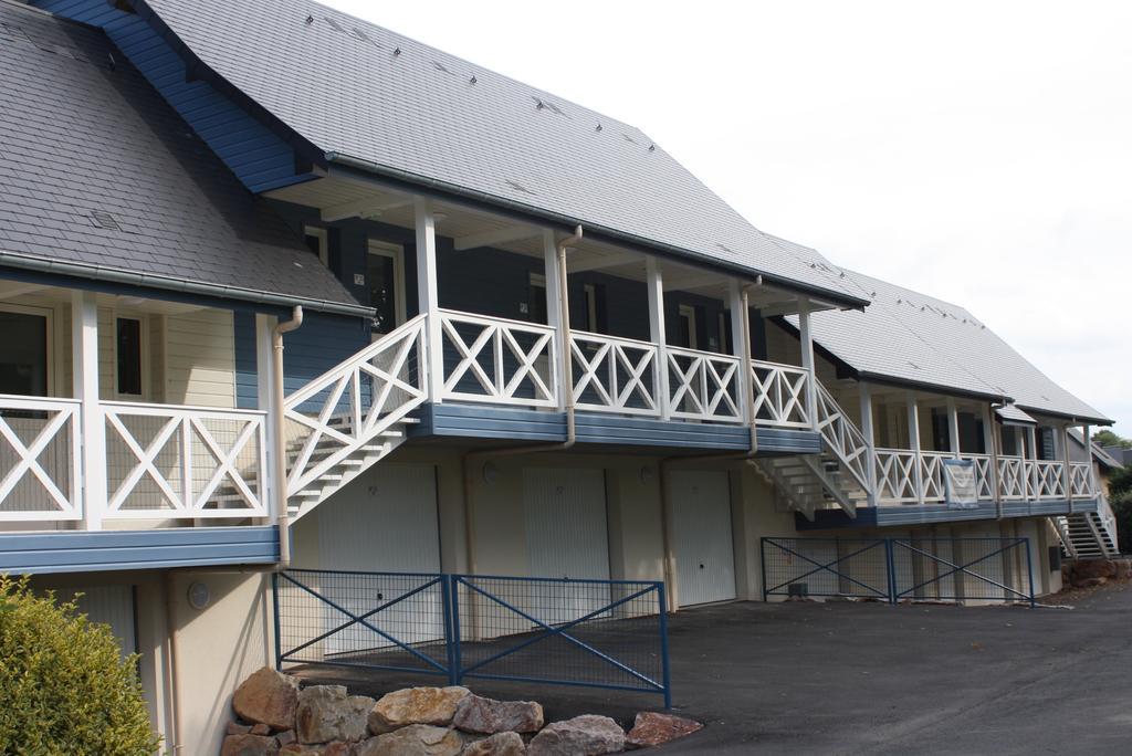 Contact Hotel - Motel Les Bleuets & Spa La Riviere-Saint-Sauveur Exterior photo