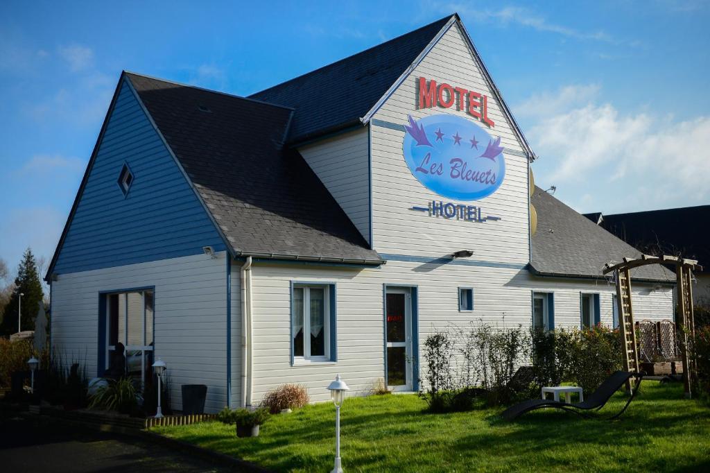 Contact Hotel - Motel Les Bleuets & Spa La Riviere-Saint-Sauveur Exterior photo