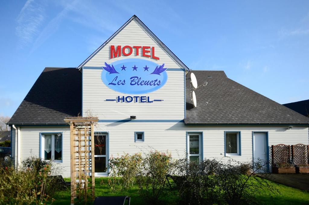 Contact Hotel - Motel Les Bleuets & Spa La Riviere-Saint-Sauveur Exterior photo