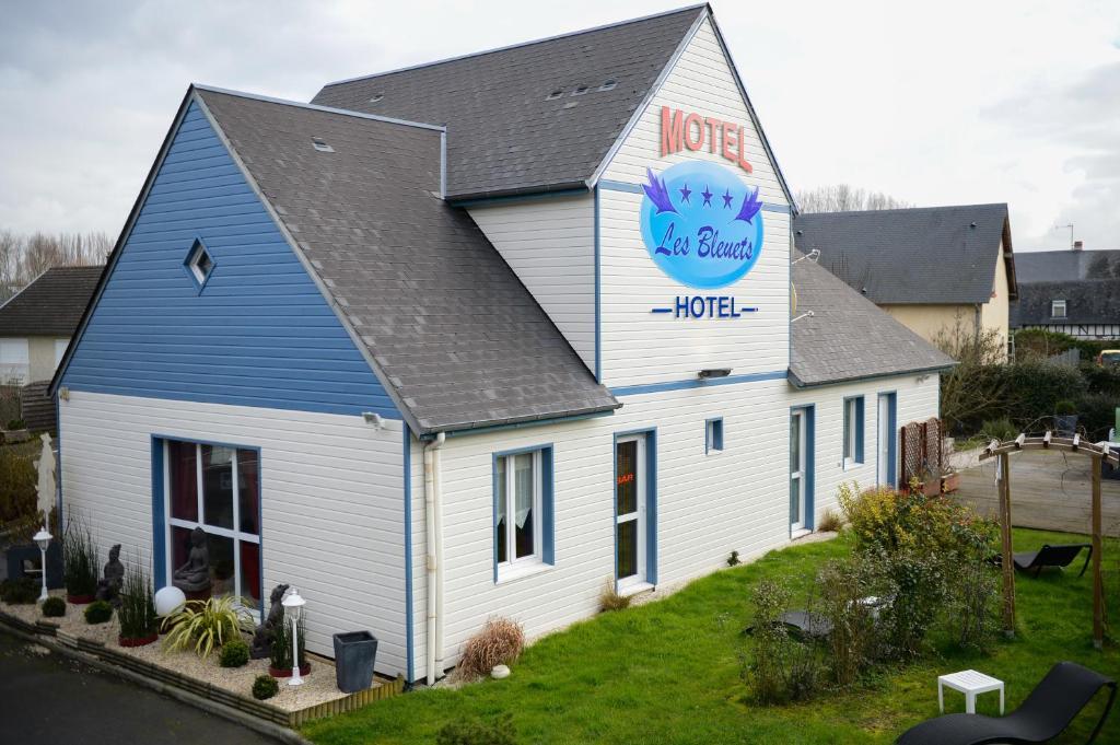 Contact Hotel - Motel Les Bleuets & Spa La Riviere-Saint-Sauveur Exterior photo