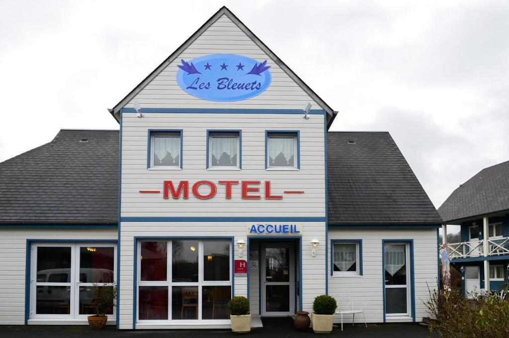 Contact Hotel - Motel Les Bleuets & Spa La Riviere-Saint-Sauveur Exterior photo
